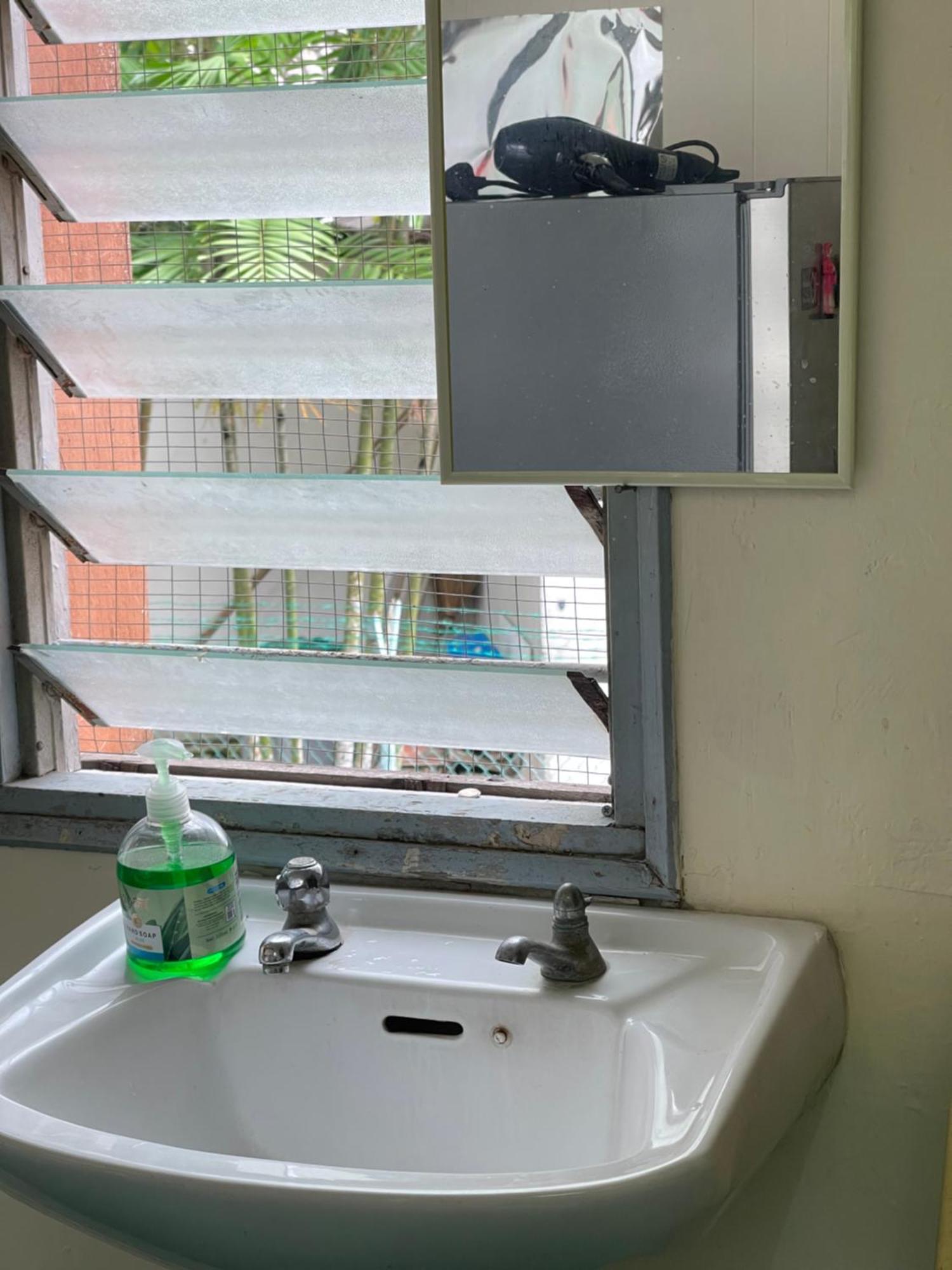 Pelangi Capsule Hostel Johor Bahru Exterior photo